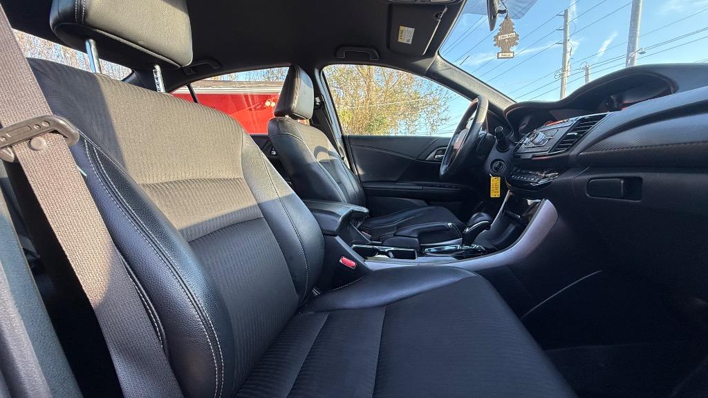 2017 Honda Accord Sport - Photo 28