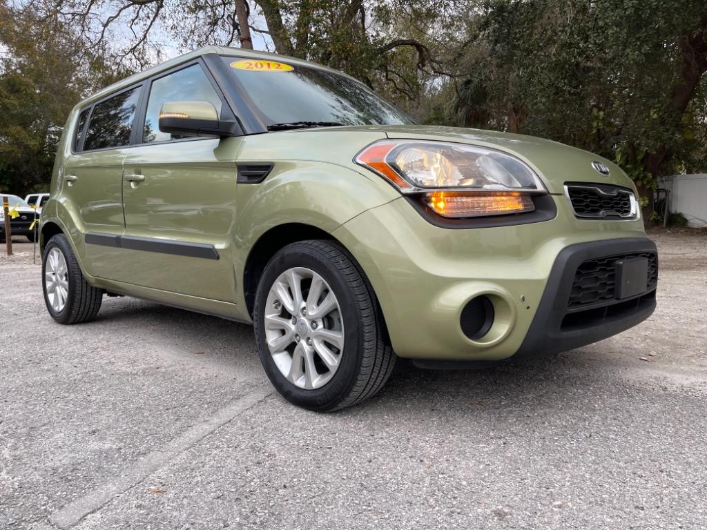 2012 Kia Soul +