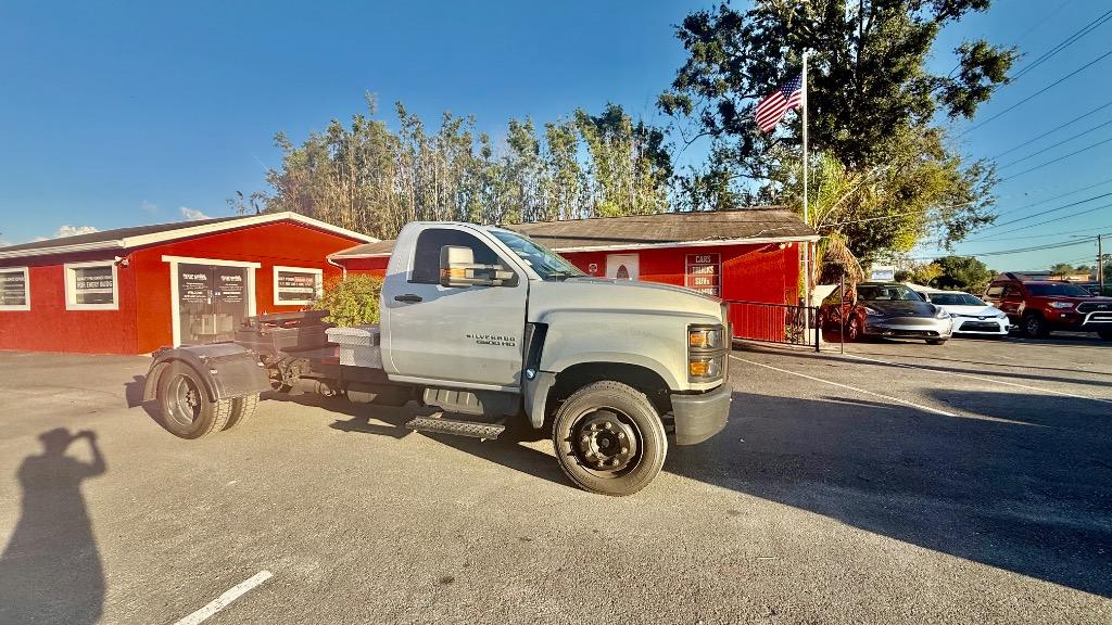 2019 Chevrolet Silverado MD - Photo 9