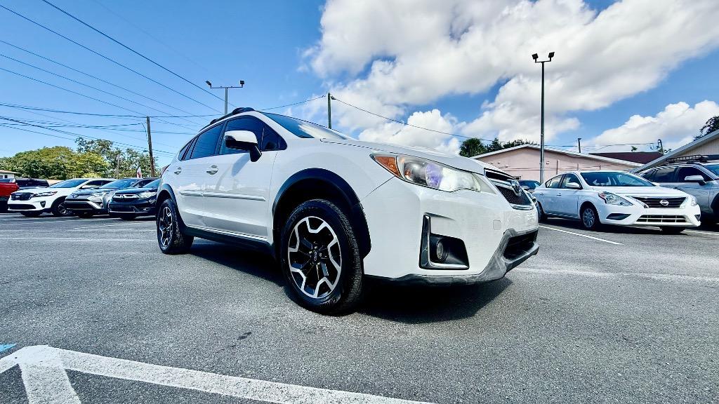 2017 Subaru Crosstrek Limited's photo