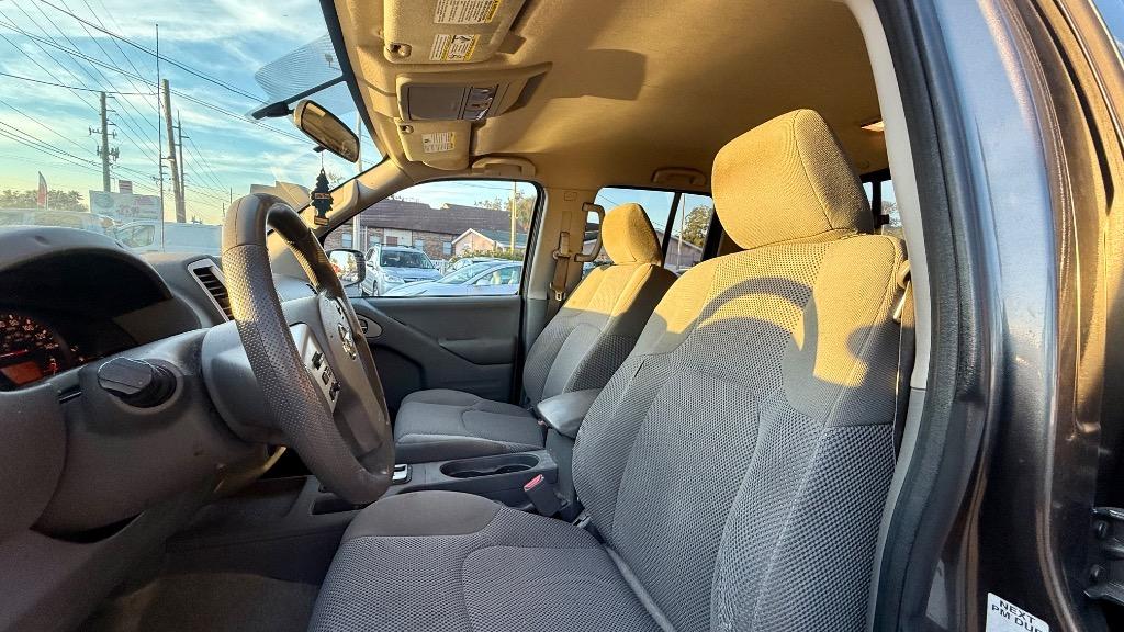 2018 Nissan Frontier SV - Photo 23