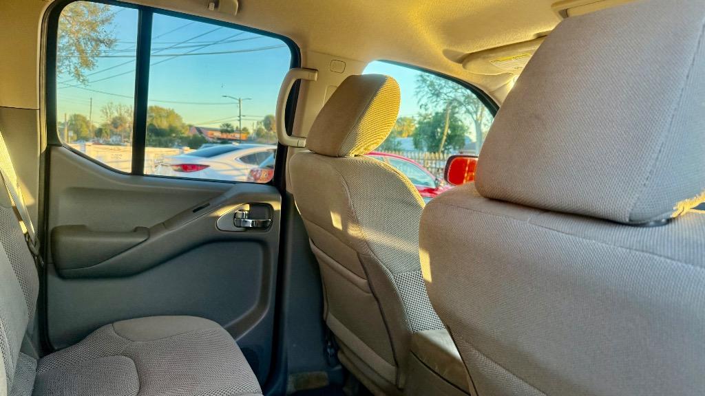 2018 Nissan Frontier SV - Photo 19