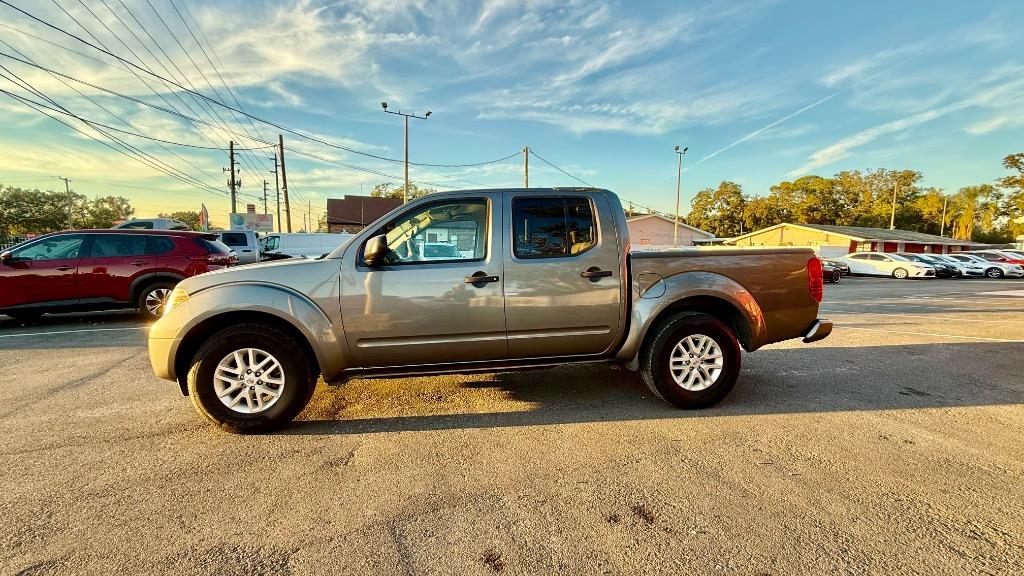 2018 Nissan Frontier SV - Photo 7