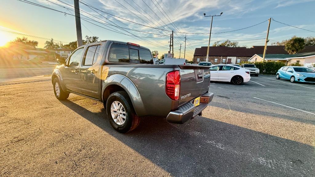 2018 Nissan Frontier SV - Photo 9