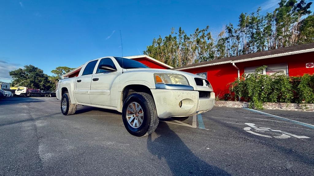 2008 Mitsubishi Raider LS 2wd